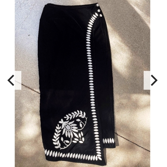 Dylanlex Wrap Skirt - Picture 1 of 10